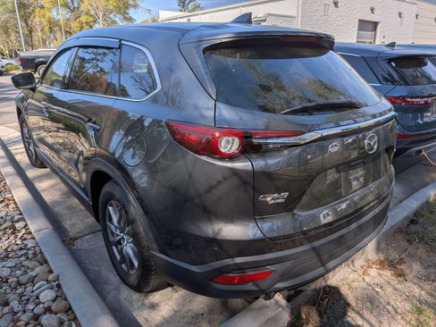 Used 2018 MAZDA CX-9 Touring image 4