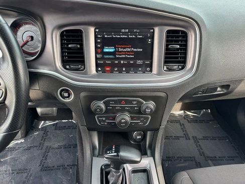 Used 2022 Dodge Charger R/T w/ Blacktop Package image 25