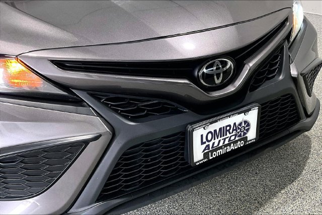 Used 2024 Toyota Camry SE FWD image 39