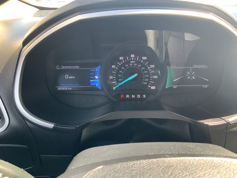Used 2017 Ford Edge SEL w/ Equipment Group 201A AWD/4WD image 12