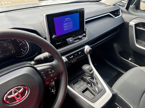 Used 2023 Toyota RAV4 LE FWD image 21