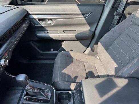 Used 2025 Honda CR-V Sport image 14