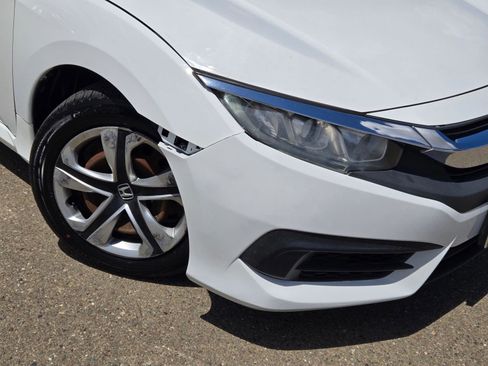 Used 2017 Honda Civic LX image 9