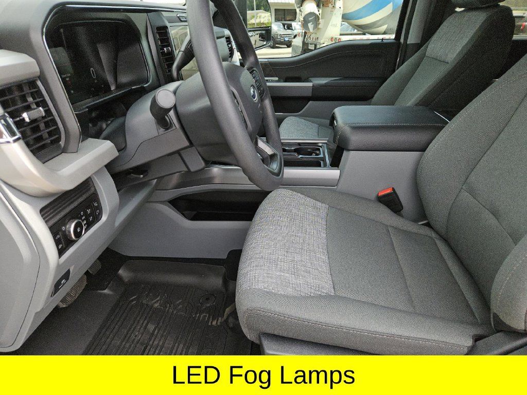 New 2026 Ford F250 XLT w/ XLT Premium Package AWD/4WD image 23