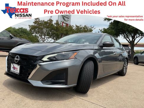 Used 2025 Nissan Altima 2.5 SV FWD image 1