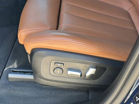 Used 2022 BMW X5 xDrive40i w/ Premium Package image 15