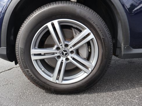 Used 2022 Mercedes-Benz GLC 300 image 9