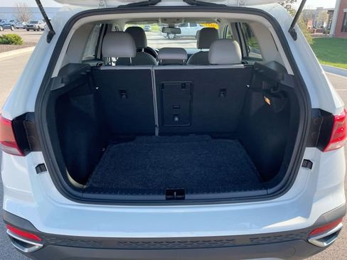 Used 2022 Volkswagen Taos SE image 14
