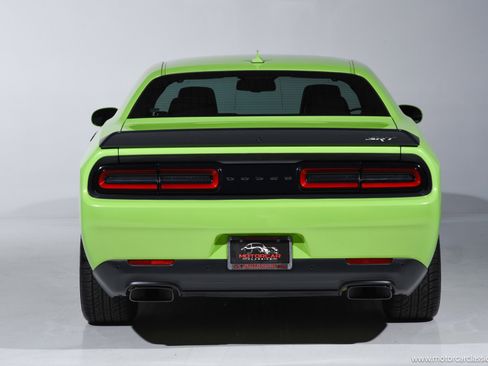 Used 2015 Dodge Challenger SRT Hellcat image 5