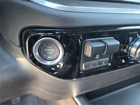 New 2026 GMC Sierra 1500 SLT w/ SLT Premium Package image 20