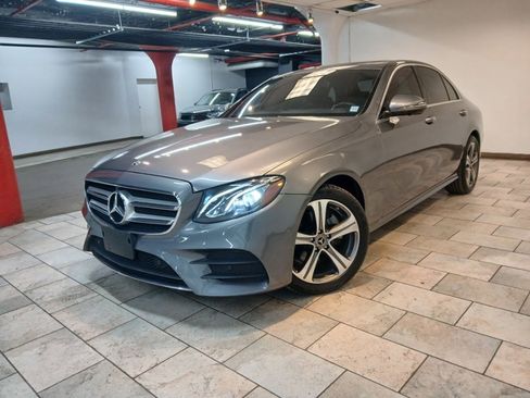 Used 2019 Mercedes-Benz E 300 4MATIC w/ Premium 1 Package image 3