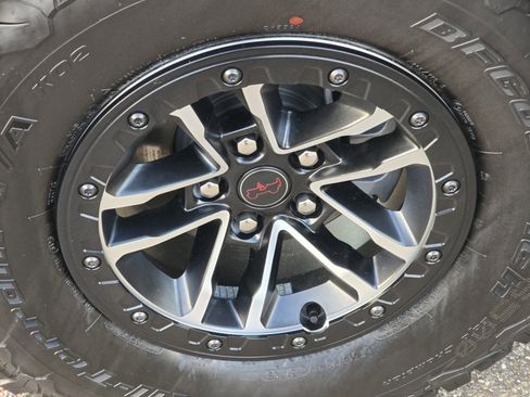 New 2026 Jeep Wrangler Rubicon w/ Xtreme 35 Tire Package image 18