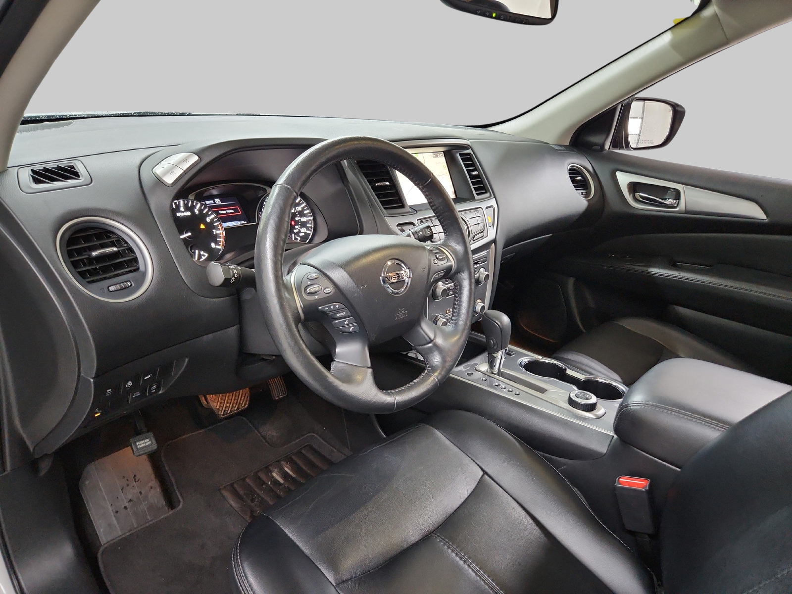 Used 2019 Nissan Pathfinder SL AWD/4WD image 11