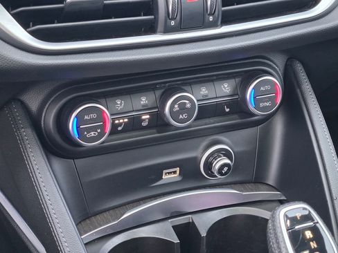 Used 2022 Alfa Romeo Stelvio Ti w/ Active Assist Plus Package image 41