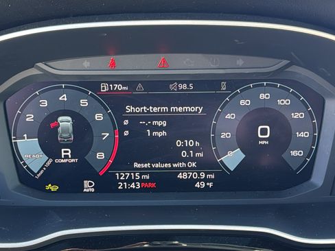 Used 2025 Audi Q3 2.0T Premium image 20