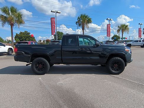 Certified 2022 Toyota Tacoma SR RWD image 2