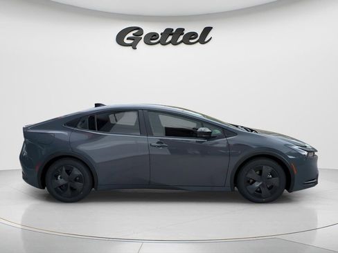 New 2026 Toyota Prius Plug-In Hybrid image 3