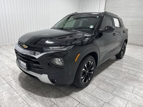 Used 2023 Chevrolet TrailBlazer LT w/ Convenience Package FWD image 1