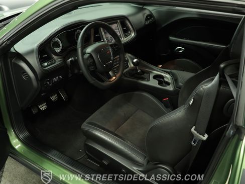 Used 2023 Dodge Challenger R/T w/ Plus Package RWD image 4