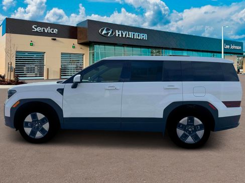New 2026 Hyundai Santa Fe SE image 3
