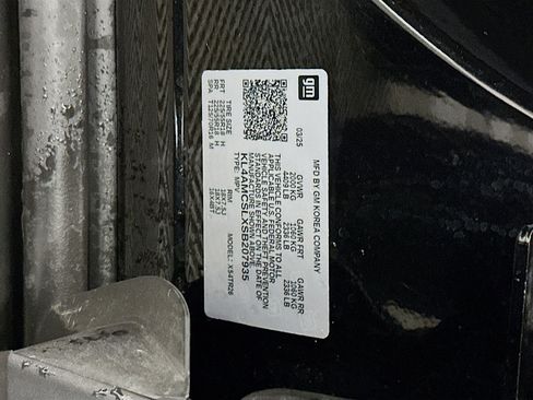 Used 2025 Buick Encore GX Preferred AWD/4WD image 12