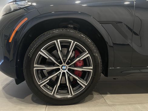 Used 2026 BMW X6 xDrive40i w/ Climate Comfort Package AWD/4WD image 7