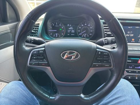 Used 2018 Hyundai Elantra Value Edition FWD image 16