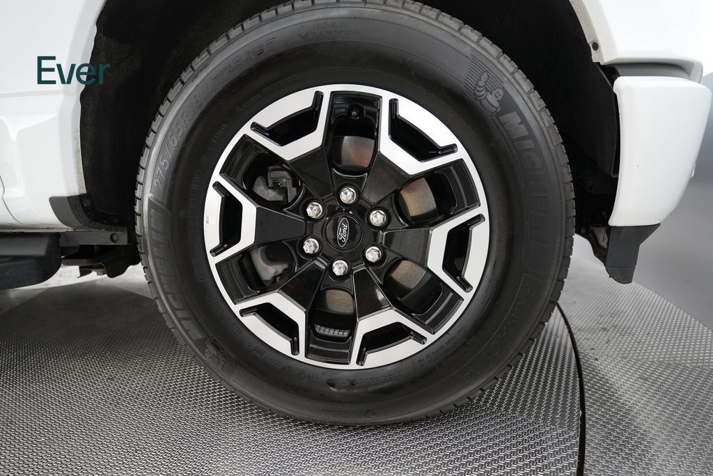 Used 2023 Ford F150 Lightning XLT AWD/4WD image 15