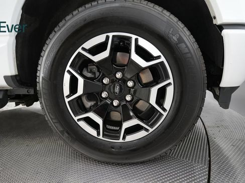 Used 2023 Ford F150 Lightning XLT AWD/4WD image 15