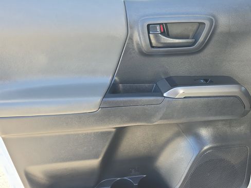 Used 2023 Toyota Tacoma SR5 RWD image 14