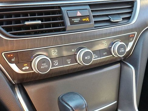 Used 2021 Honda Accord EX-L image 16