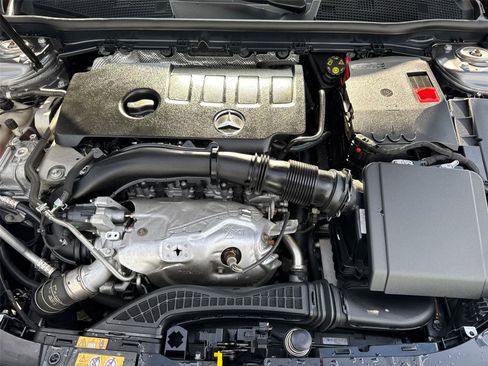 Used 2021 Mercedes-Benz A 220 image 8