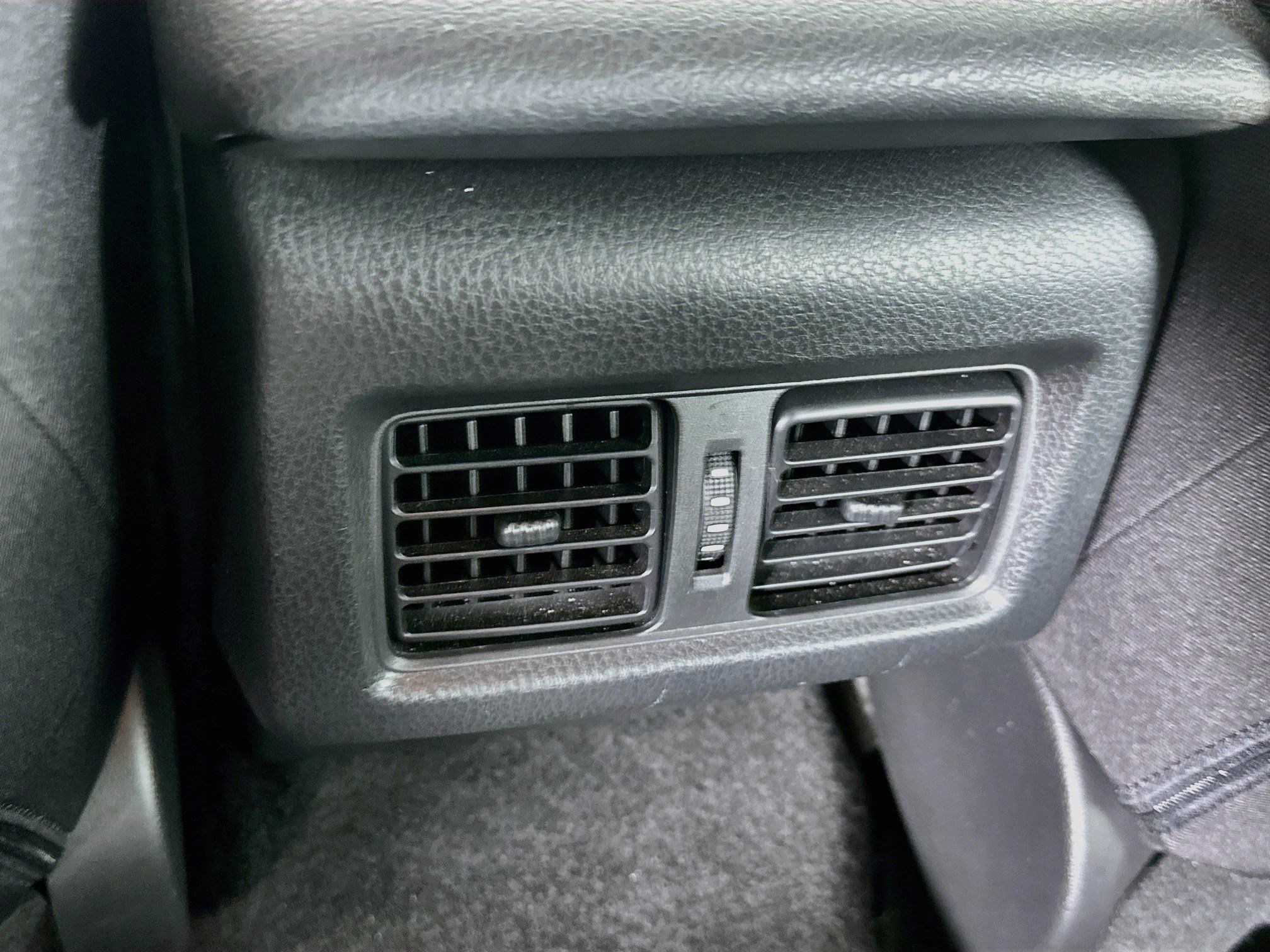 Used 2025 Toyota Camry LE FWD image 27