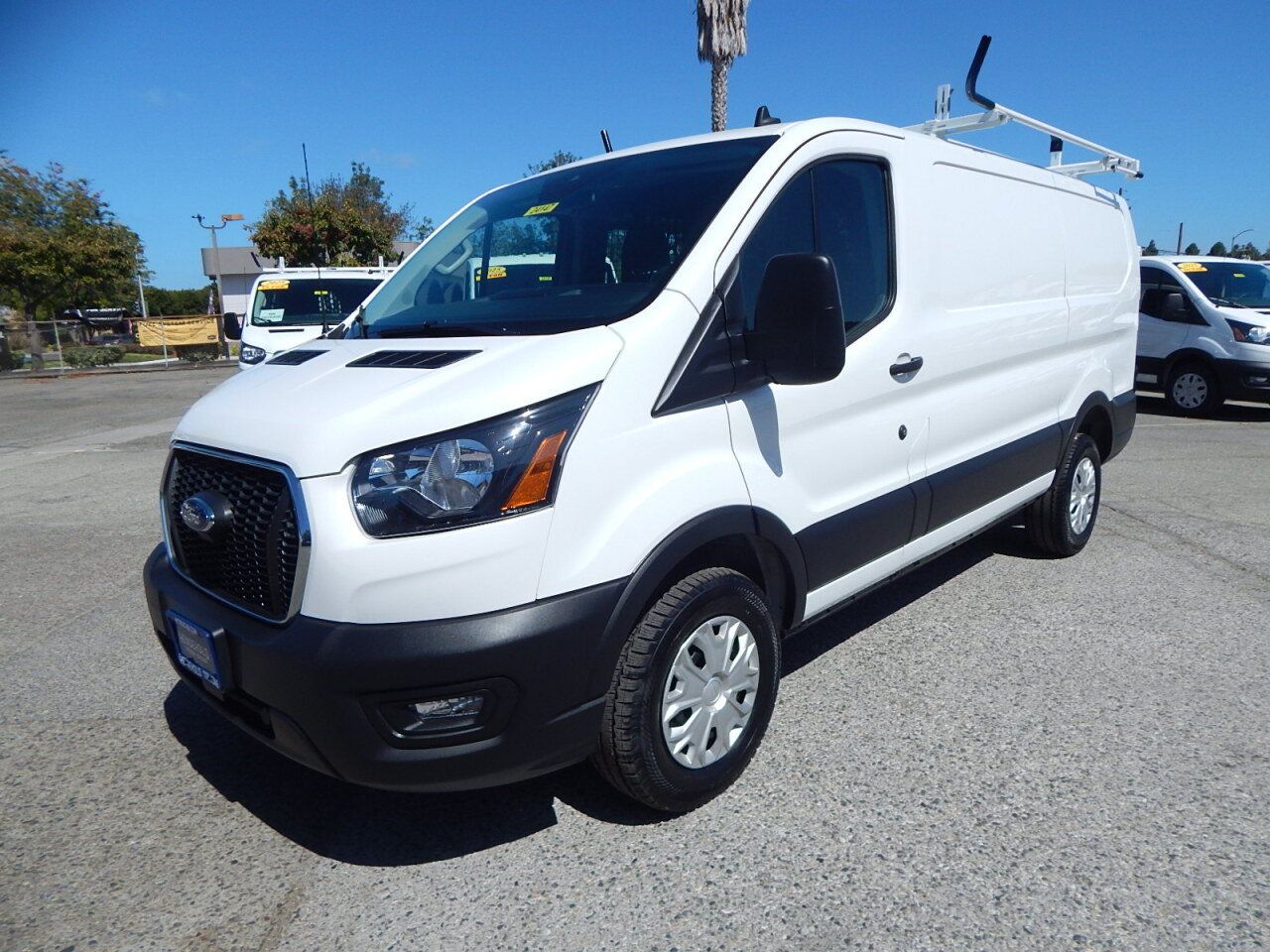 Used 2025 Ford Transit 250 Low Roof w/ Exterior Upgrade Package RWD image 1