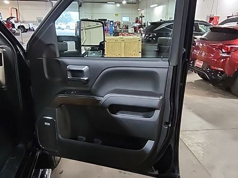 Used 2017 GMC Sierra 2500 Denali w/ Duramax Plus Package image 19