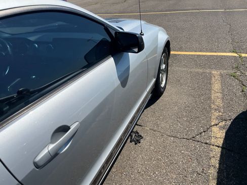 Used 2006 Ford Mustang Coupe RWD image 17