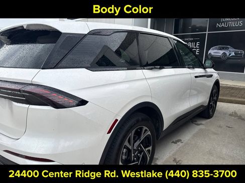 Used 2024 Lincoln Nautilus Premier w/ Jet Appearance Package AWD/4WD image 15