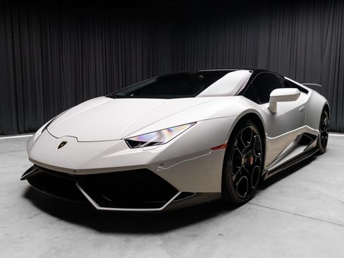 Used 2016 Lamborghini Huracan LP 610-4 AWD/4WD image 27