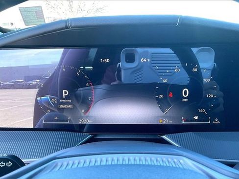 Certified 2025 Nissan Murano SV image 18