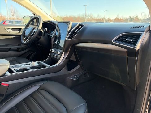 Used 2024 Ford Edge SEL w/ Convenience Package AWD/4WD image 10