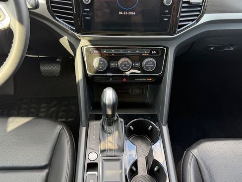 Used 2022 Volkswagen Atlas SE FWD image 11