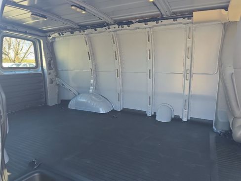 New 2025 Chevrolet Express 3500 w/ Driver Convenience Package image 14