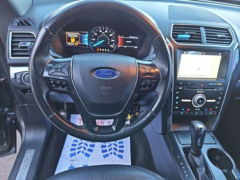 Used 2017 Ford Explorer Limited image 13