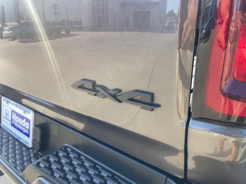 Used 2025 RAM 1500 Big Horn AWD/4WD image 34