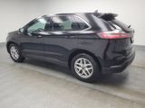Used 2023 Ford Edge SEL image 3