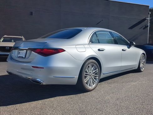 Used 2022 Mercedes-Benz S 580 4MATIC Sedan image 3