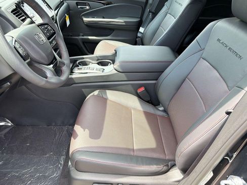 New 2026 Honda Ridgeline Black Edition image 5