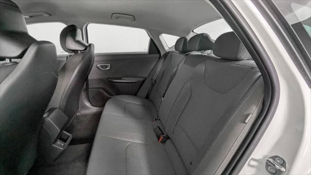 Used 2025 Kia K4 FWD image 17