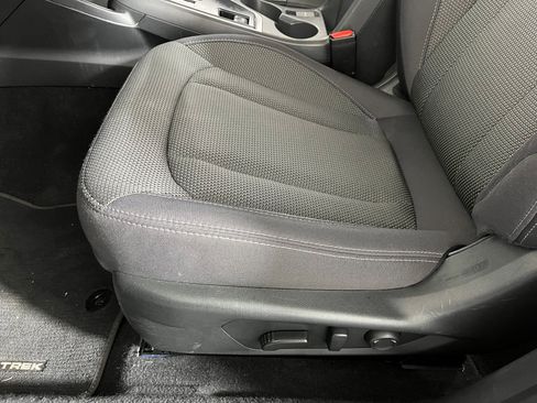 Used 2024 Subaru Crosstrek 2.0i Premium image 11