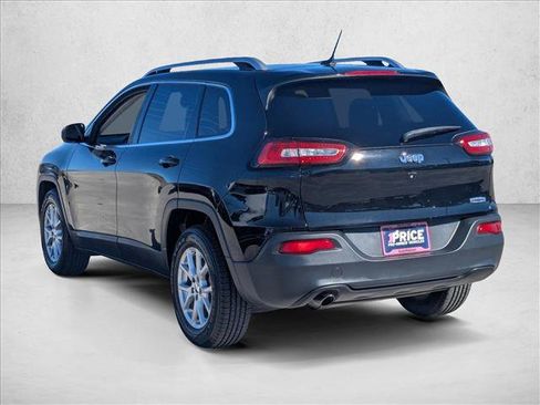 Used 2018 Jeep Cherokee Latitude image 8